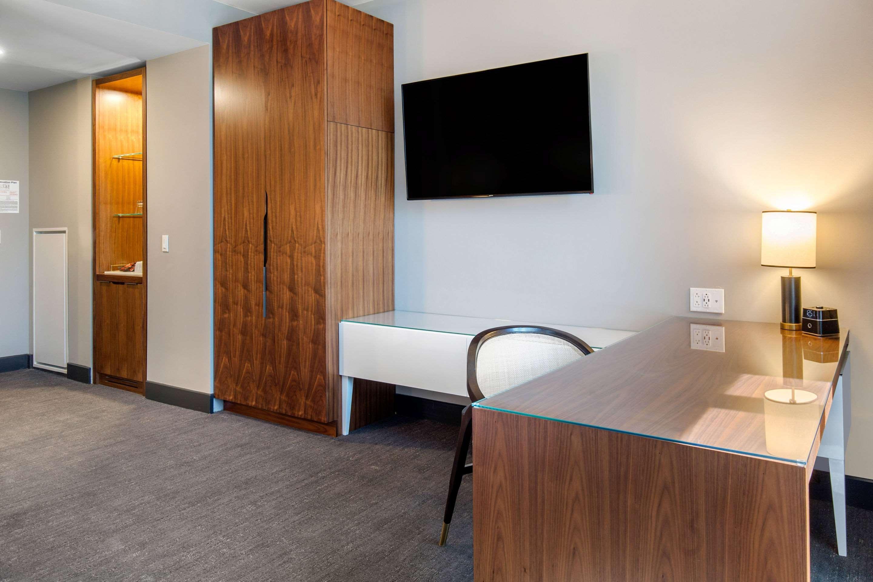 Renaissance Saint Elm Dallas Downtown Hotel Buitenkant foto