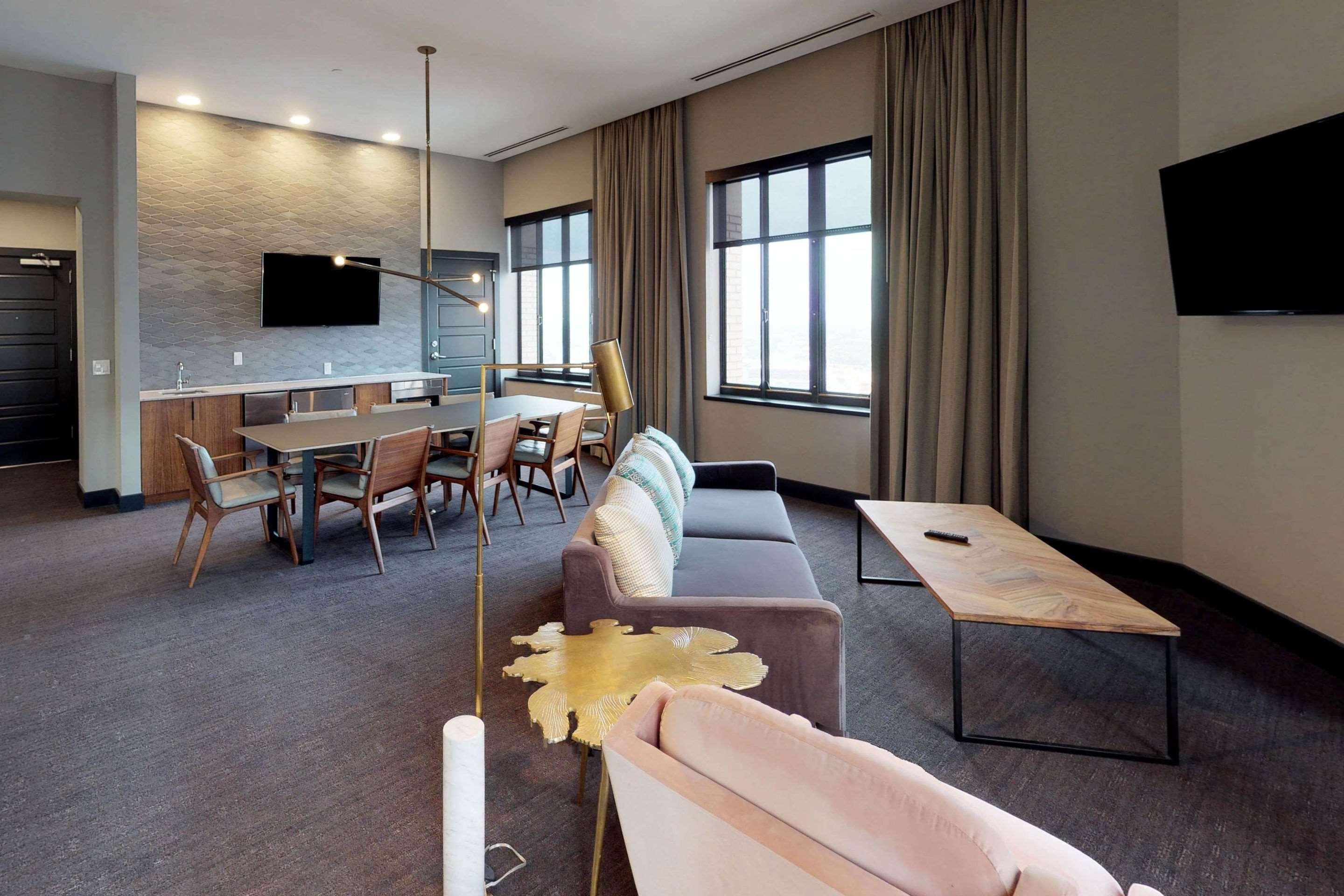 Renaissance Saint Elm Dallas Downtown Hotel Buitenkant foto